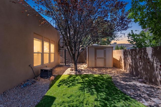 4625 Arlington Avenue NW, Albuquerque, NM 87114