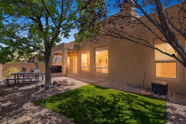 4625 Arlington Avenue NW, Albuquerque, NM 87114