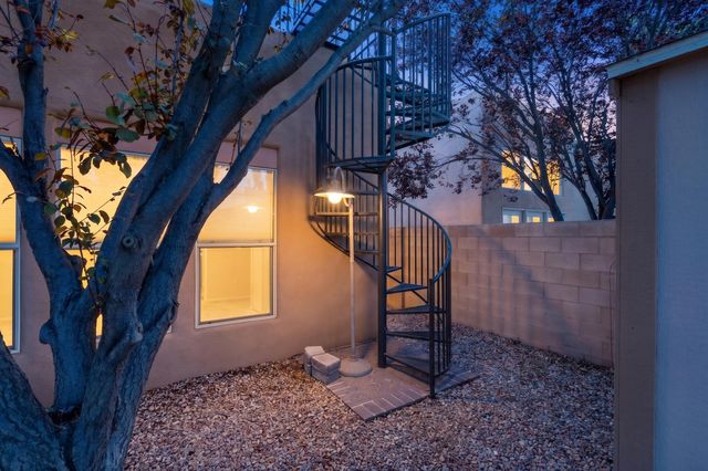 4625 Arlington Avenue NW, Albuquerque, NM 87114