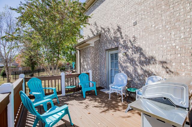 105 Porter Ct, Hendersonville, TN 37075