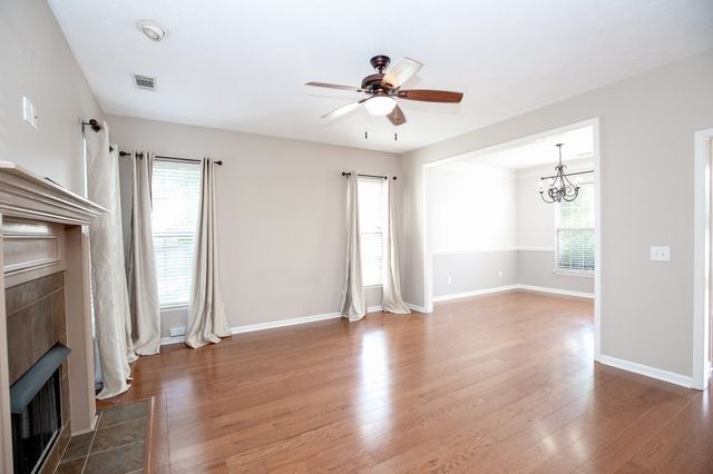 105 Porter Ct, Hendersonville, TN 37075