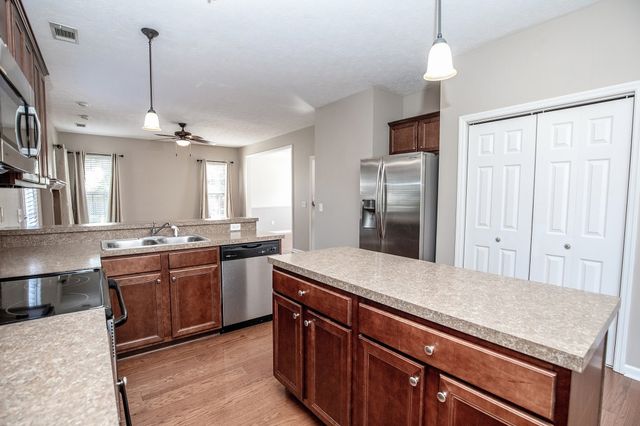 105 Porter Ct, Hendersonville, TN 37075