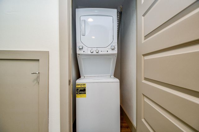 1009 Enid Street 1, Houston, TX 77009