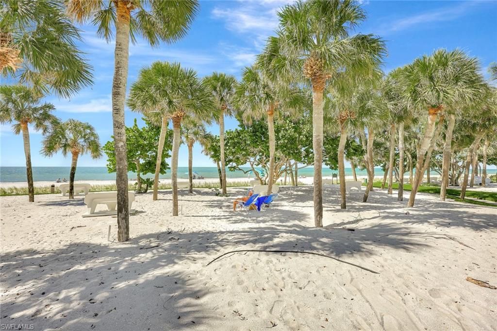 788 Park Shore DR E39, NAPLES, FL 34103 — photo 5