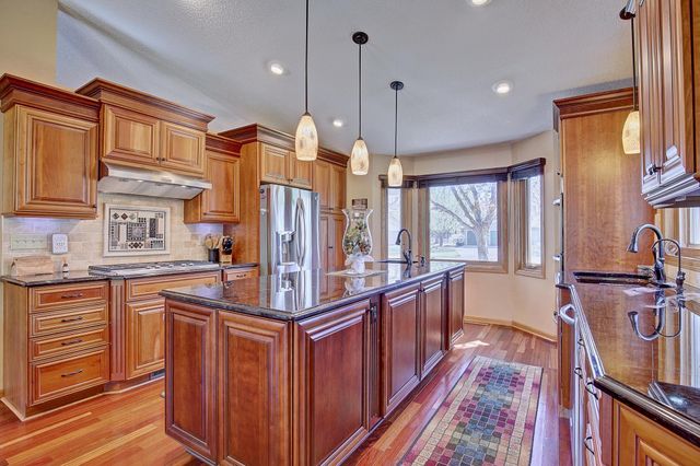 9113 Colorado Avenue N, Brooklyn Park, MN 55443