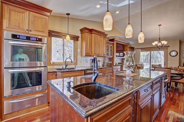 9113 Colorado Avenue N, Brooklyn Park, MN 55443