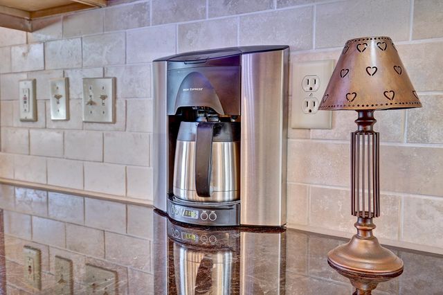 9113 Colorado Avenue N, Brooklyn Park, MN 55443