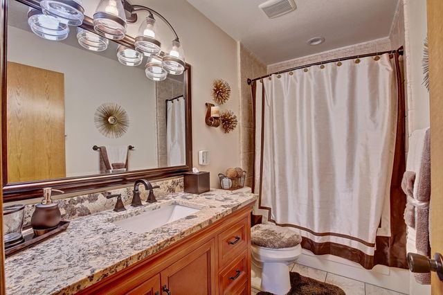 9113 Colorado Avenue N, Brooklyn Park, MN 55443