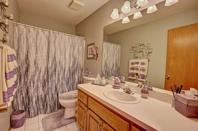 9113 Colorado Avenue N, Brooklyn Park, MN 55443