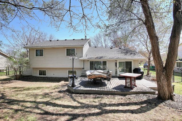 9113 Colorado Avenue N, Brooklyn Park, MN 55443