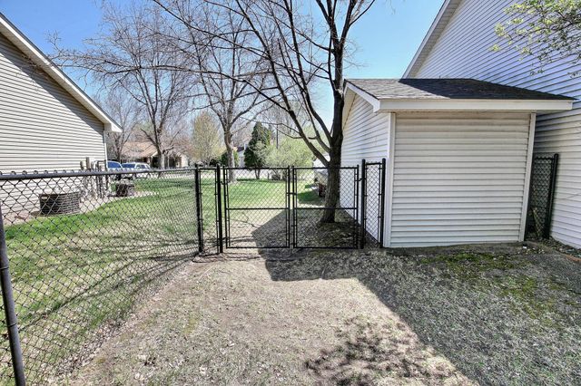 9113 Colorado Avenue N, Brooklyn Park, MN 55443