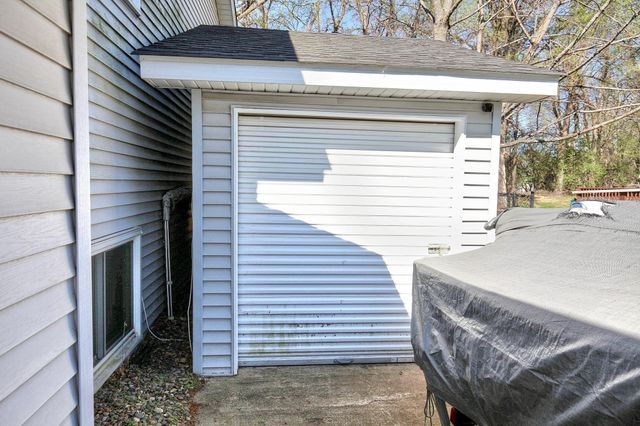 9113 Colorado Avenue N, Brooklyn Park, MN 55443