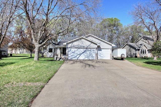 9113 Colorado Avenue N, Brooklyn Park, MN 55443