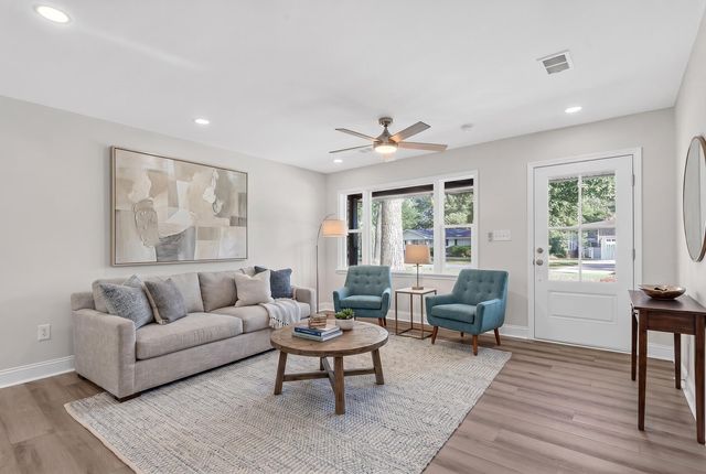 117 Camelia Drive, Summerville, SC 29485