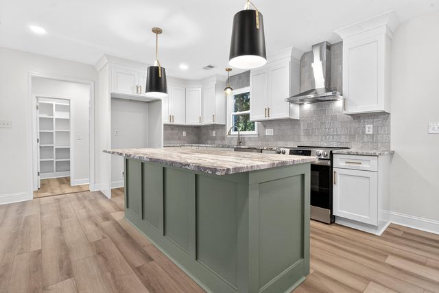 117 Camelia Drive, Summerville, SC 29485