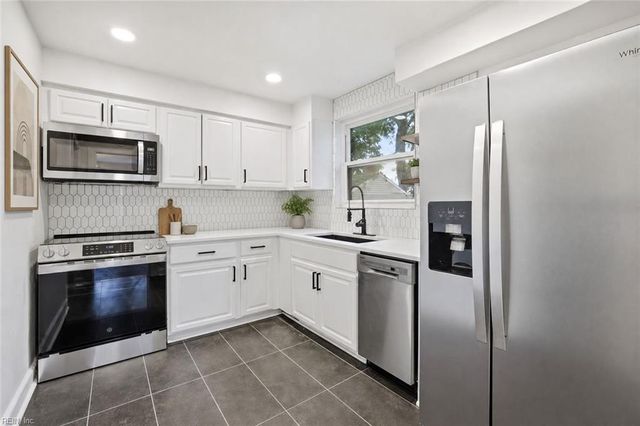 127 Mapleshade AVE, Norfolk, VA 23505