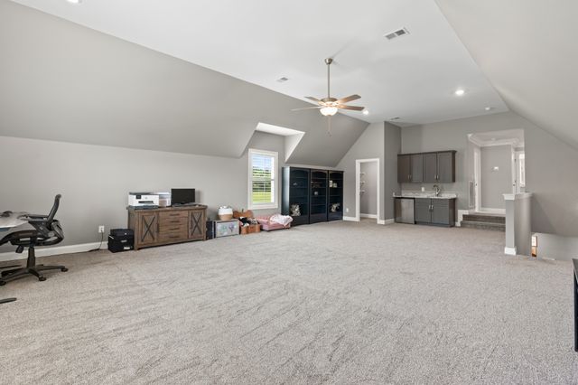 290 Academy Rd, Lebanon, TN 37087