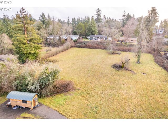 6180 Sw Canby St, Portland, OR 97219