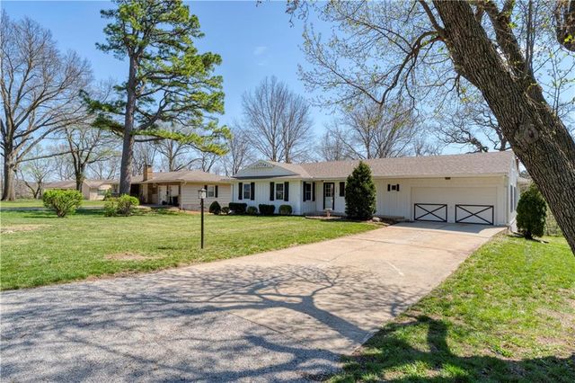 1409 E 108th Street, Kansas City, MO 64131