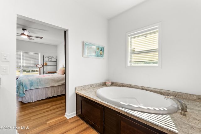 2147 Rosemary Lane SW, Supply, NC 28462