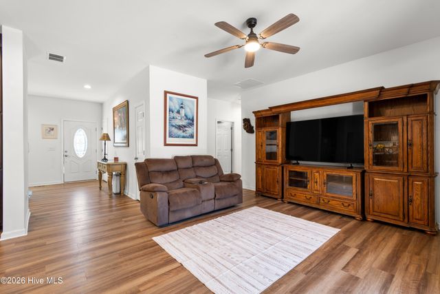 2147 Rosemary Lane SW, Supply, NC 28462