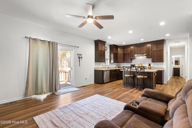 2147 Rosemary Lane SW, Supply, NC 28462