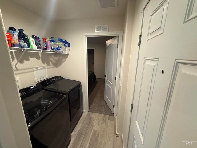 10 Kamloop Lane, Orofino, ID 83544