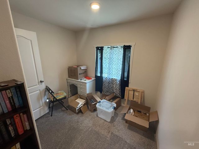 10 Kamloop Lane, Orofino, ID 83544