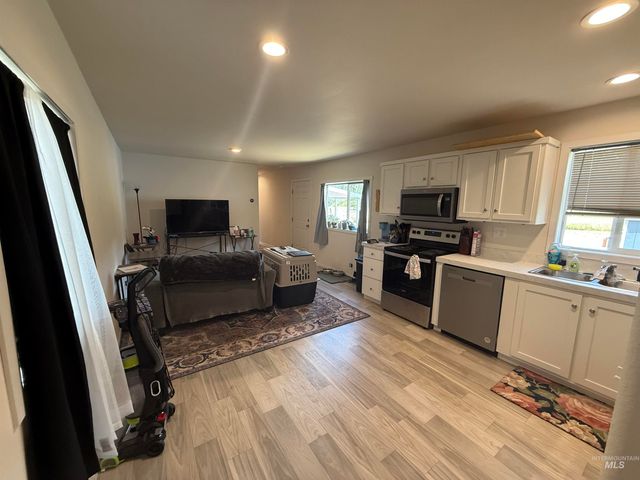 10 Kamloop Lane, Orofino, ID 83544