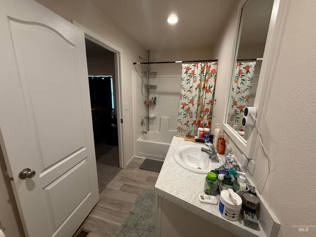 10 Kamloop Lane, Orofino, ID 83544