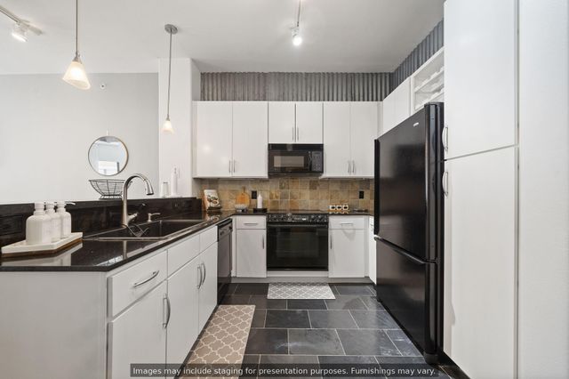 1901 Post Oak Boulevard 2504, Houston, TX 77056