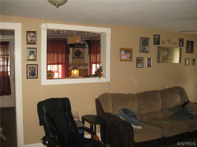 2095 Judge Road, Alabama, NY 14013