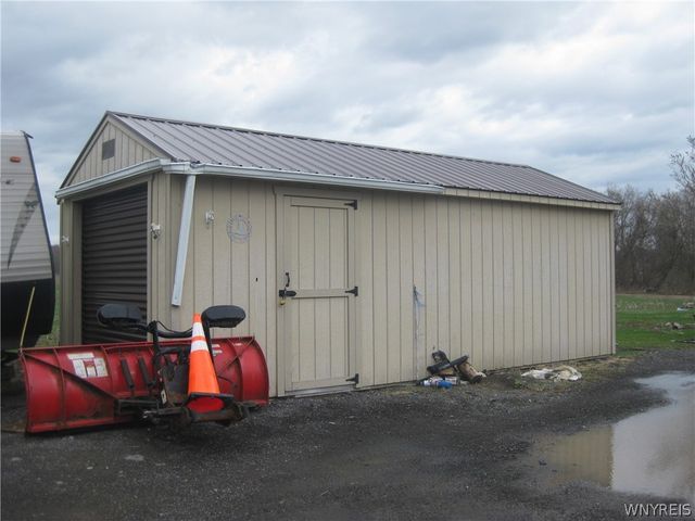 2095 Judge Road, Alabama, NY 14013