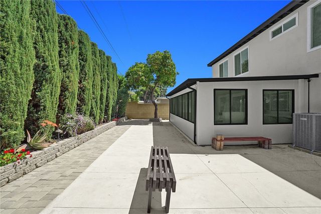 20202 Tajauta Avenue, Carson, CA 90746