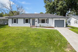 1902 W 38th Street, Davenport, IA 52806