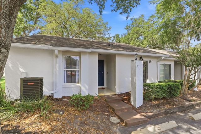 917 PEBBLE CREEK CIRCLE, Orlando, FL 32824