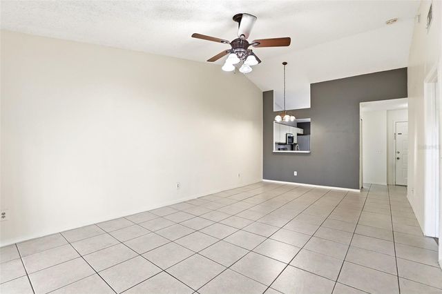 917 PEBBLE CREEK CIRCLE, Orlando, FL 32824