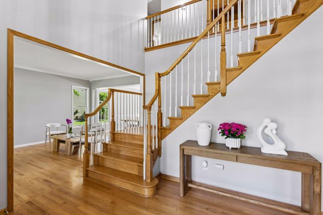 8940 Highview Lane, Woodbury, MN 55125