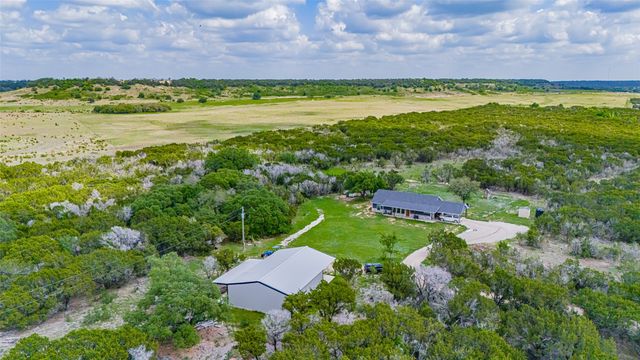 1260 Private Road 1656, Stephenville, TX 76401