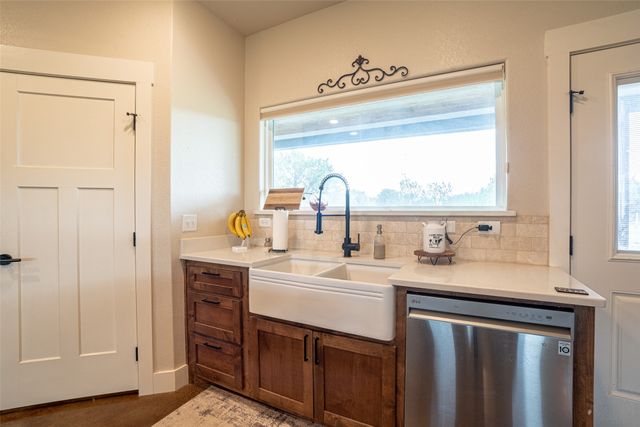1260 Private Road 1656, Stephenville, TX 76401