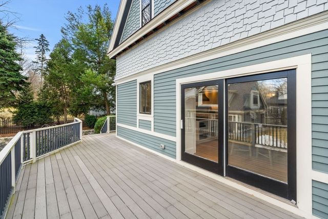 44 Putnam St, Newton, MA 02465