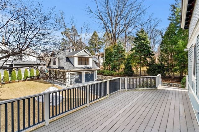 44 Putnam St, Newton, MA 02465