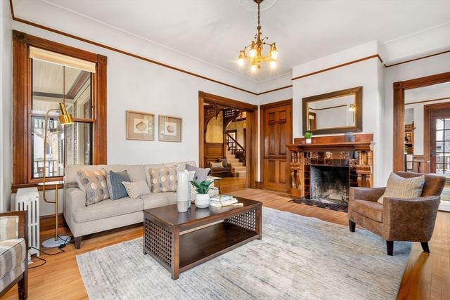 44 Putnam St, Newton, MA 02465