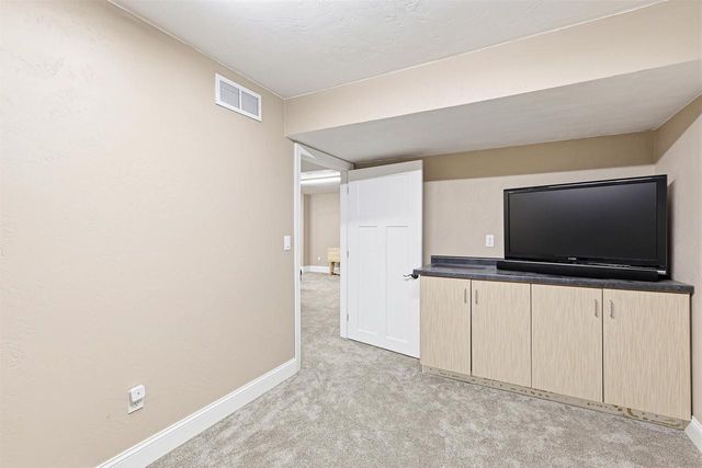 W2111 LAU ROAD, Freedom, WI 54130