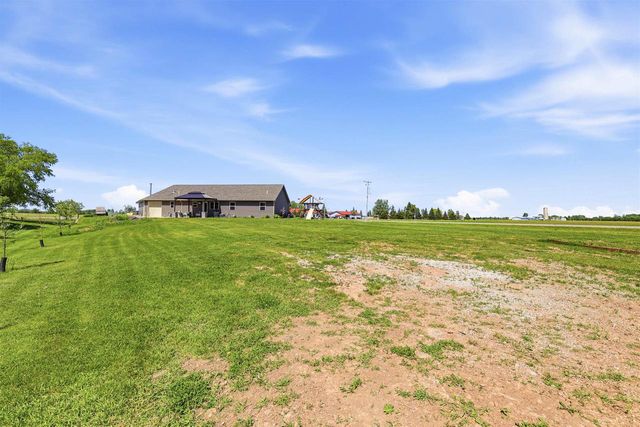 W2111 LAU ROAD, Freedom, WI 54130