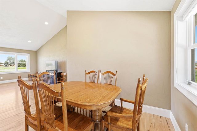 W2111 LAU ROAD, Freedom, WI 54130