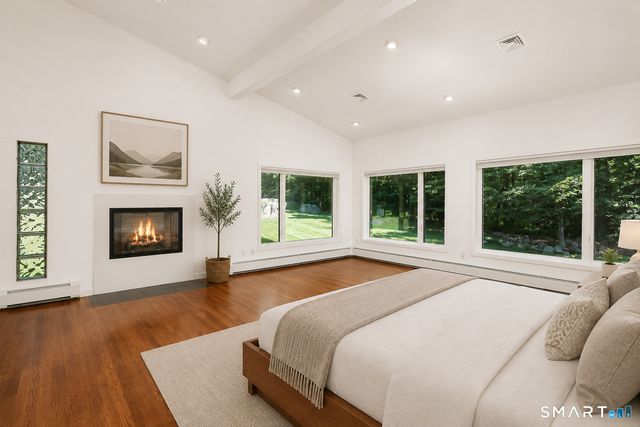 7 Sundance Drive, Greenwich, CT 06807