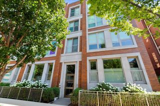 2749 N Lakewood Avenue 2N, Chicago, IL 60614