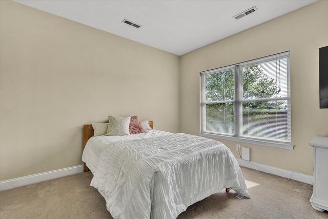 1913 S Clearing RD, Salem, VA 24153