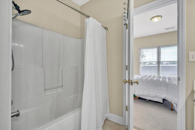 1913 S Clearing RD, Salem, VA 24153